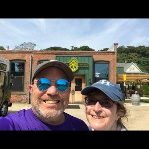 Meet your Posher, Eric